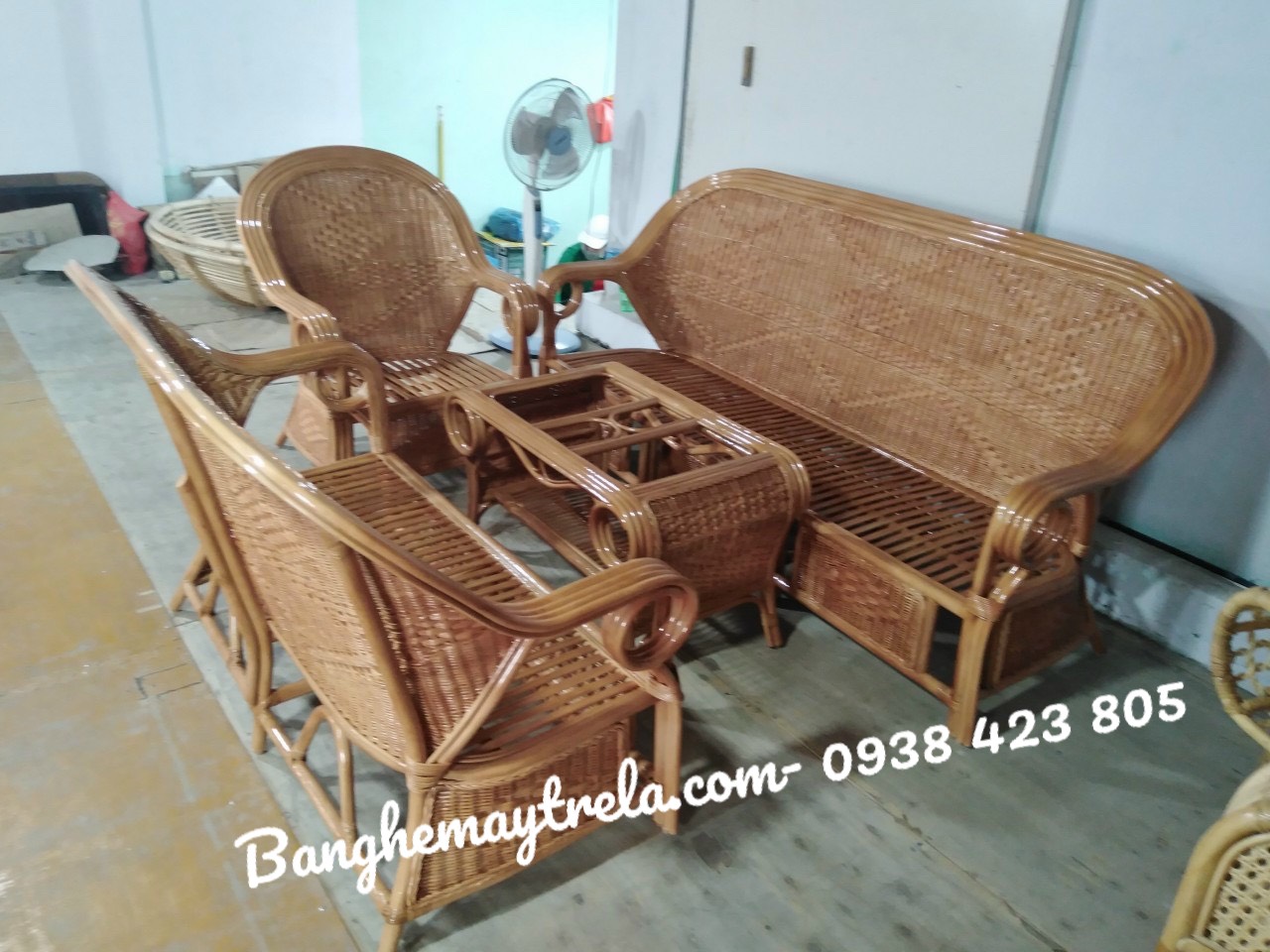 Sofa salon mây đan kín